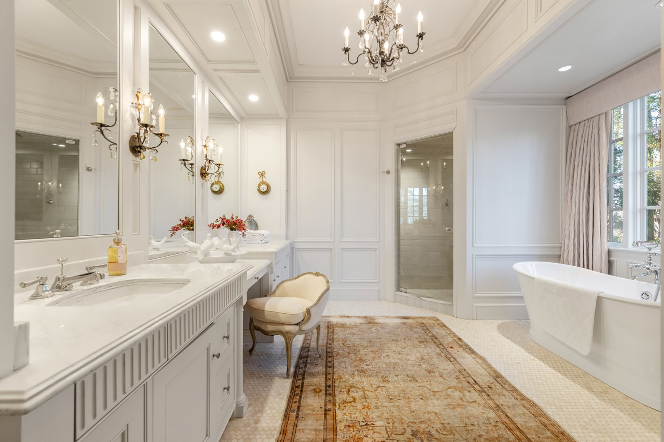  Magnificent Buckhead Home on 2.2+/- Acres with Pool and Pool House - 物件實景