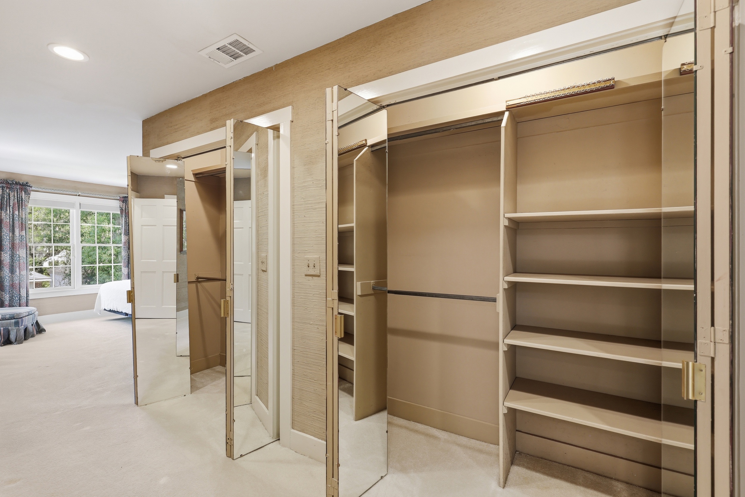  Prestigious Home in Ardsley Park Featured in Southern Living Magazine - 物件實景