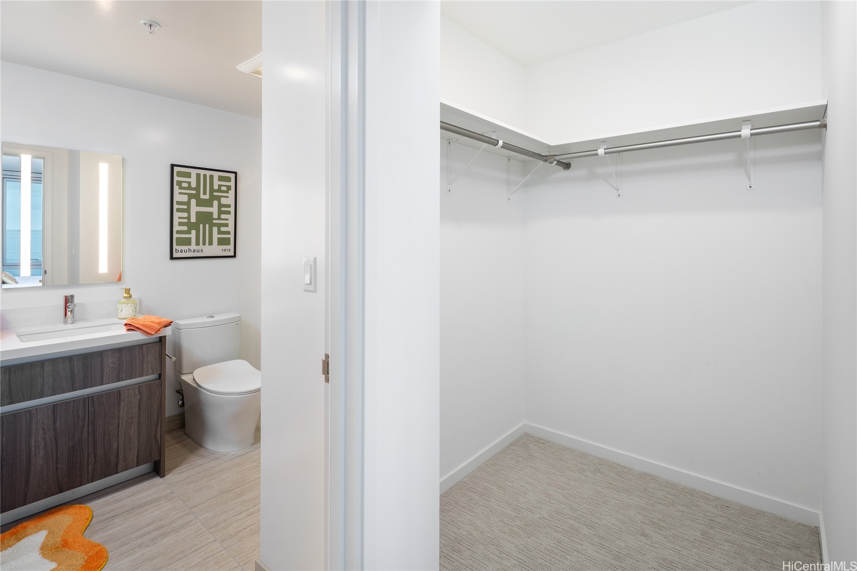 Honolulu, Hawaii, 96814, United States, 2 Bedrooms Bedrooms, ,2 BathroomsBathrooms,Residential,For Sale,1988150