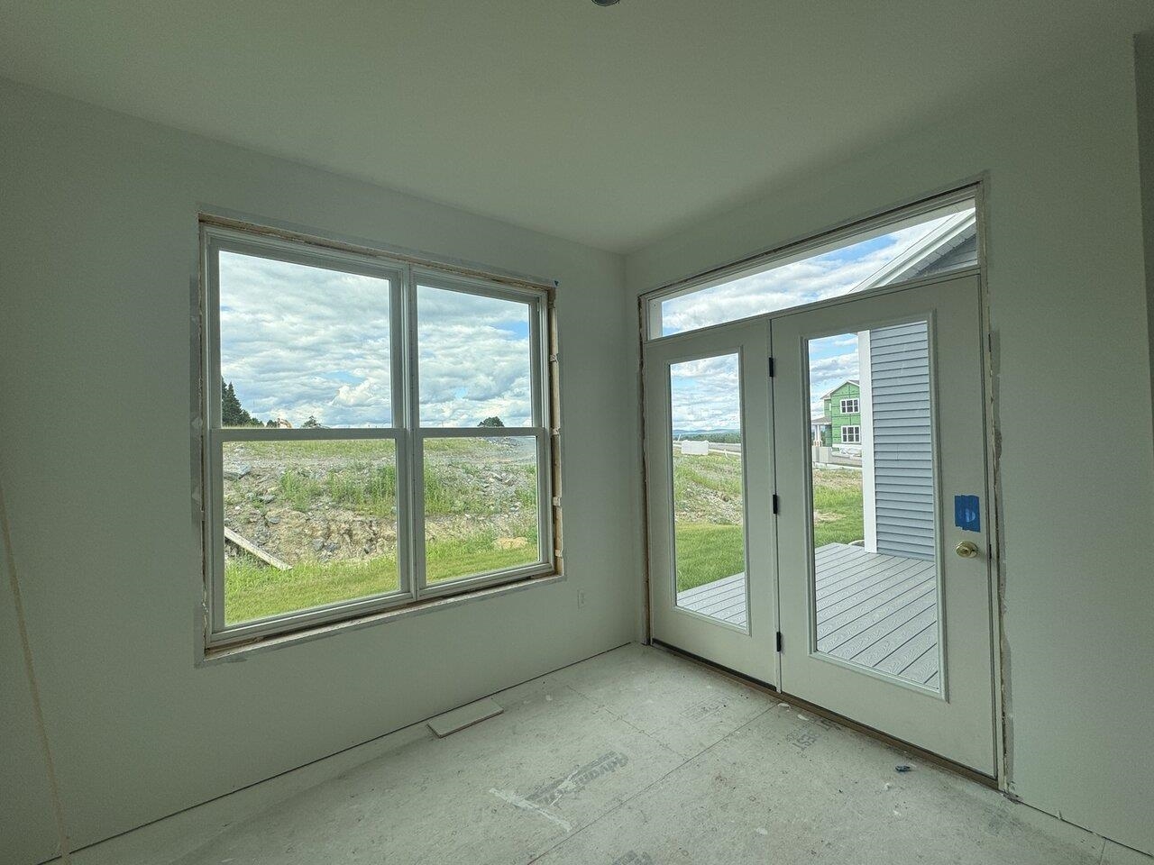 South Burlington, Vermont, 05403, United States, 3 Bedrooms Bedrooms, ,2 BathroomsBathrooms,Residential,For Sale,1817608