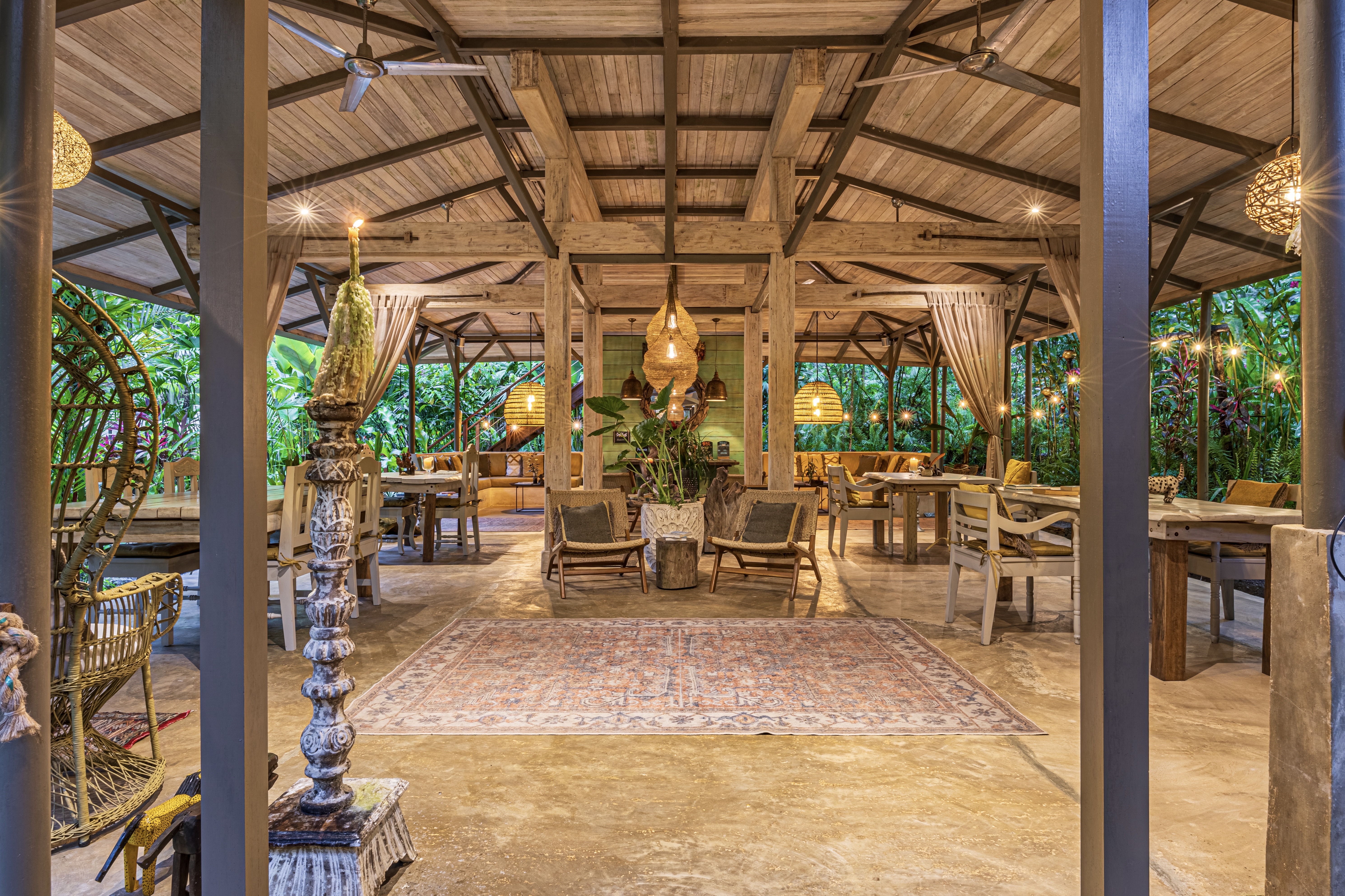 Golfito, Puntarenas, CR, 15 Bedrooms Bedrooms, ,13 BathroomsBathrooms,Residential,For Sale,1903279