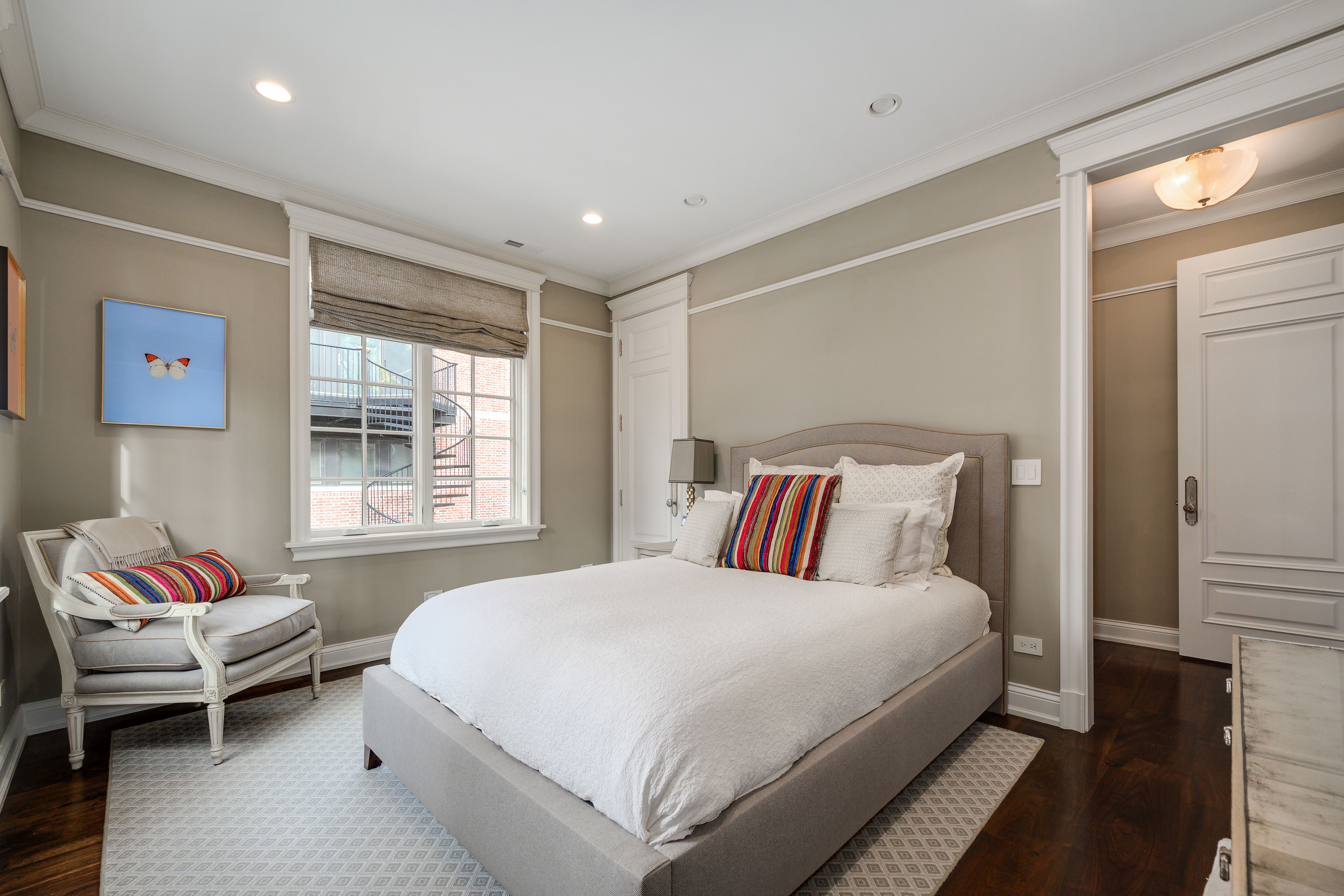  Impeccably Maintained Single-Family Residence on Lake Shore Drive - 物件實景