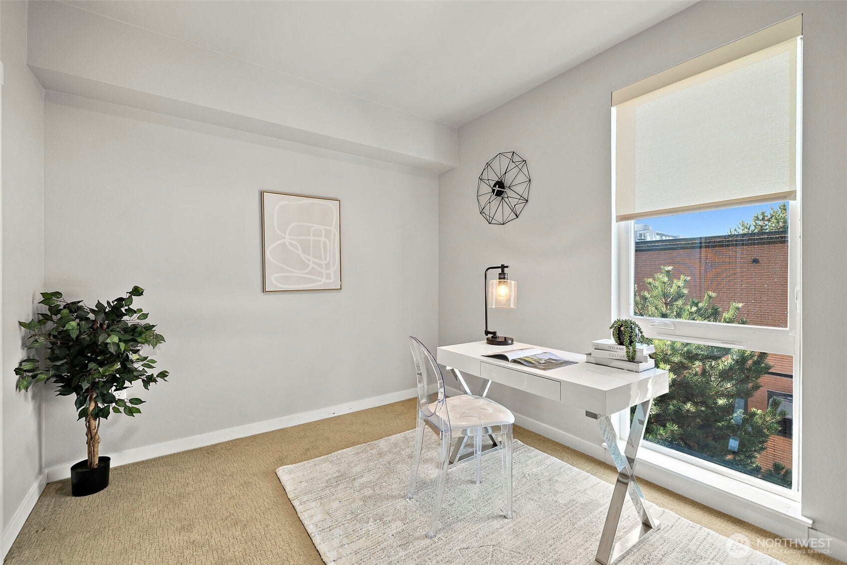 Bellevue, Washington, 98004, United States, 2 Bedrooms Bedrooms, ,1 BathroomBathrooms,Residential,For Sale,1975057