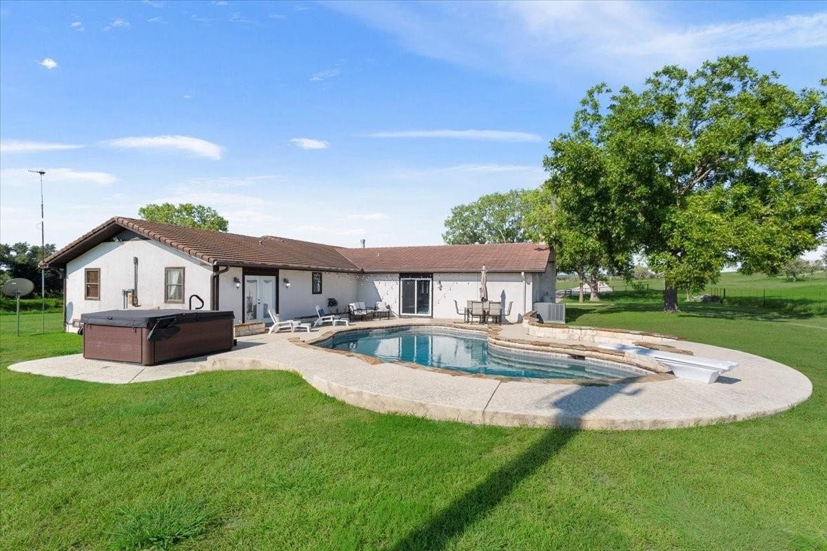 Burnet, Texas, 78611, United States, 4 Bedrooms Bedrooms, ,3 BathroomsBathrooms,Residential,For Sale,1869467