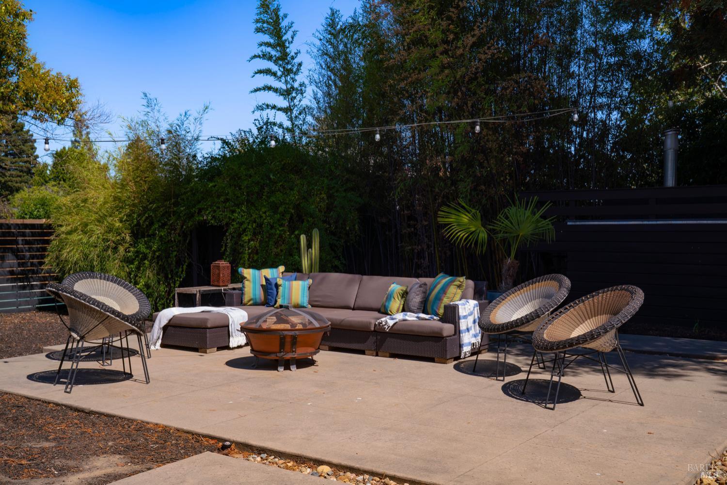 St. Helena, California, 94574, United States, 3 Bedrooms Bedrooms, ,3 BathroomsBathrooms,Residential,For Sale,1941008
