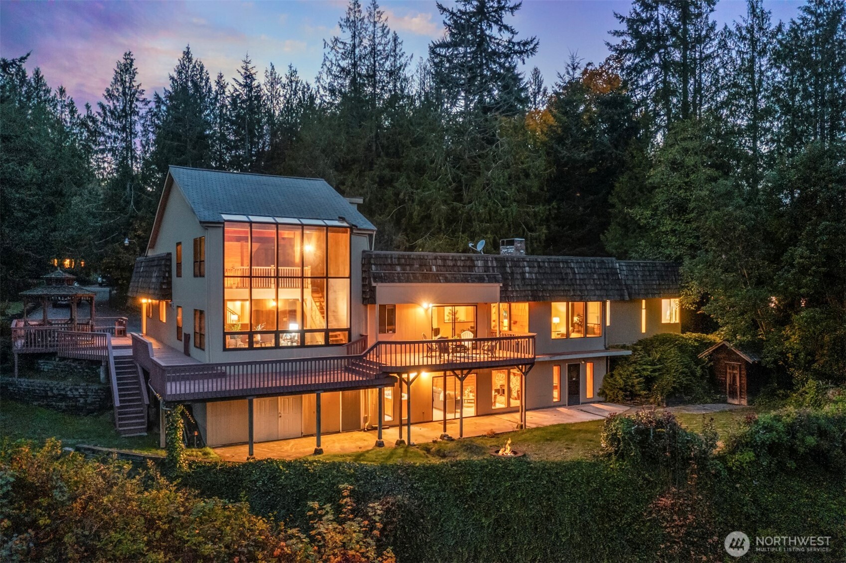 Port Orchard, Washington, 98366, United States, 4 Bedrooms Bedrooms, ,3 BathroomsBathrooms,Residential,For Sale,1988075