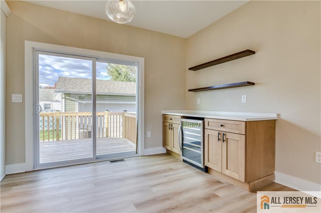 South River, New Jersey, 08882, United States, 5 Bedrooms Bedrooms, ,4 BathroomsBathrooms,Residential,For Sale,1995438