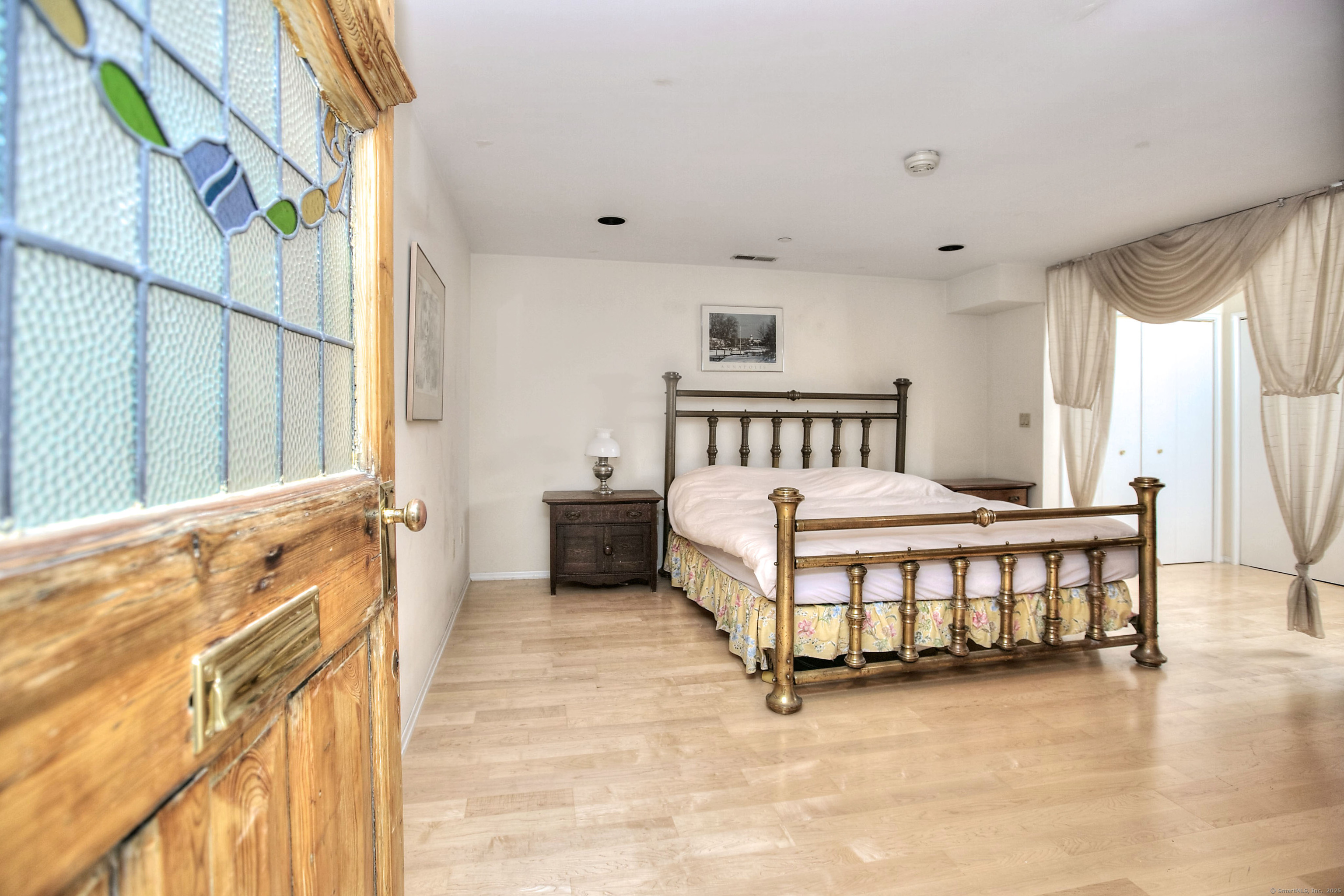 Norwalk, Connecticut, 06855, United States, 2 Bedrooms Bedrooms, ,2 BathroomsBathrooms,Residential,For Sale,1838207