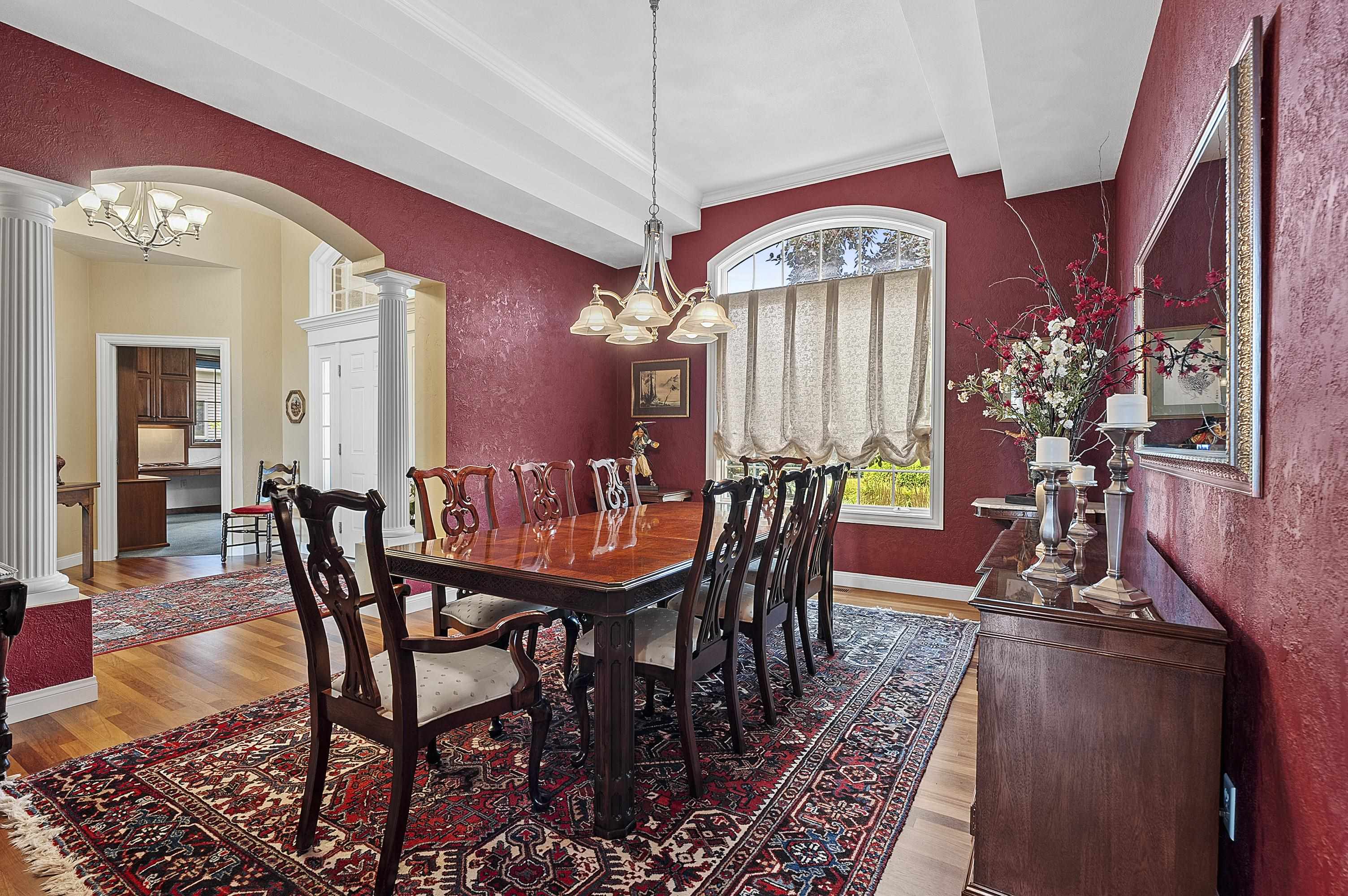 NEENAH, Wisconsin, 54956, United States, 3 Bedrooms Bedrooms, ,3 BathroomsBathrooms,Residential,For Sale,1927222