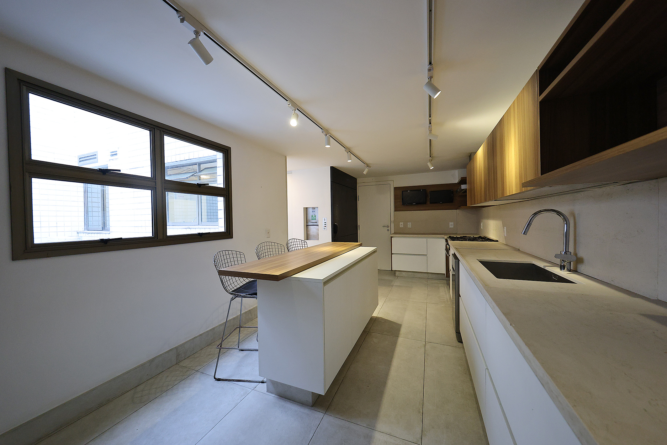  Duplex penthouse with ocean views in Leblon and generous layout - 物件實景
