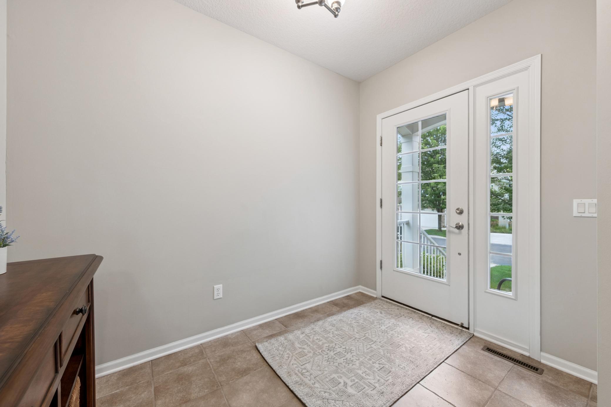 Deephaven, Minnesota, 55391, United States, 3 Bedrooms Bedrooms, ,3 BathroomsBathrooms,Residential,For Sale,1919840