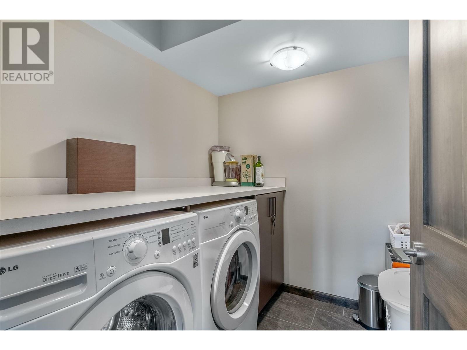 ANGLEMONT, British Columbia, V0E 1M8, CA, 5 Bedrooms Bedrooms, ,4 BathroomsBathrooms,Residential,For Sale,1838745