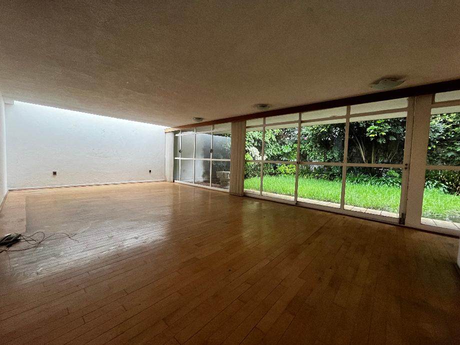 Fuente de Cantaritos, Naucalpan de Juárez, Estado de méxico, 53950, Mexico, 3 Bedrooms Bedrooms, ,3 BathroomsBathrooms,Residential,For Sale,Fuente de Cantaritos,1583198
