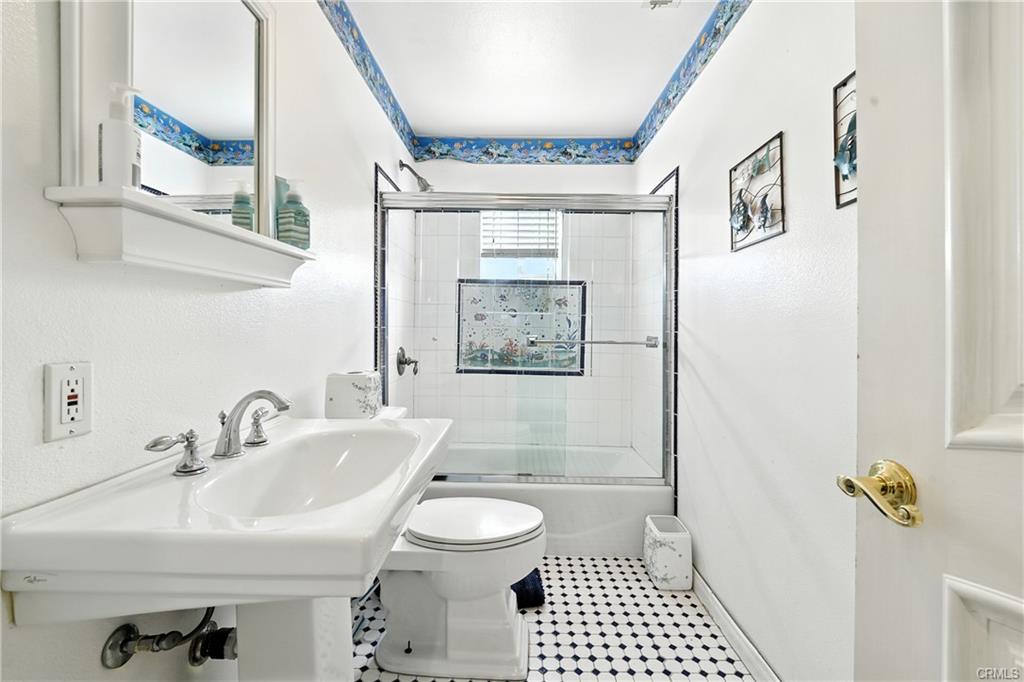 Carson, California, 90745, United States, 8 Bedrooms Bedrooms, ,6 BathroomsBathrooms,Residential,For Sale,1976741