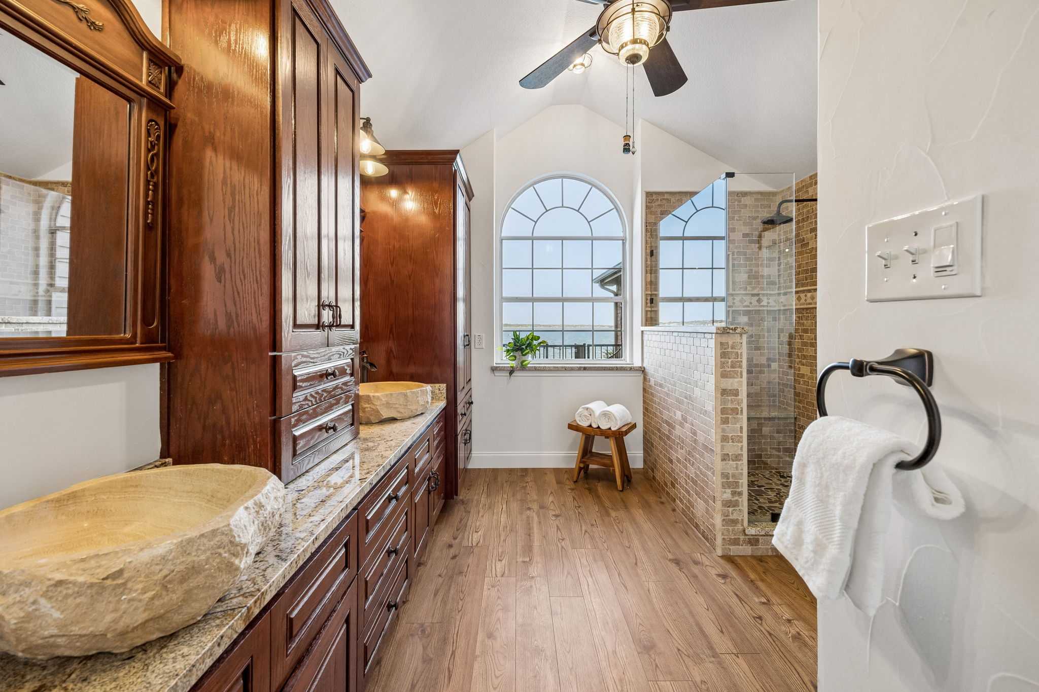  Rare One Owner Lakefront Oasis on Lake Ray Hubbard  Waterfront with Pool - 物件實景