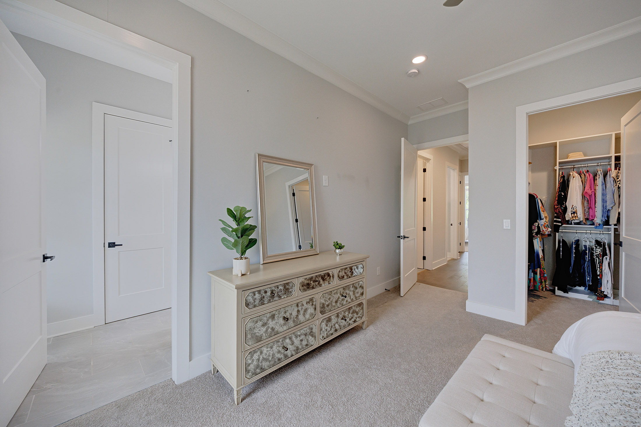  Sophisticated Design With Thoughtfully Curated Finishes - 物件實景