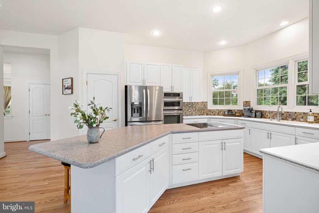 Newtown, Pennsylvania, 18940, United States, 4 Bedrooms Bedrooms, ,4 BathroomsBathrooms,Residential,For Sale,1941043
