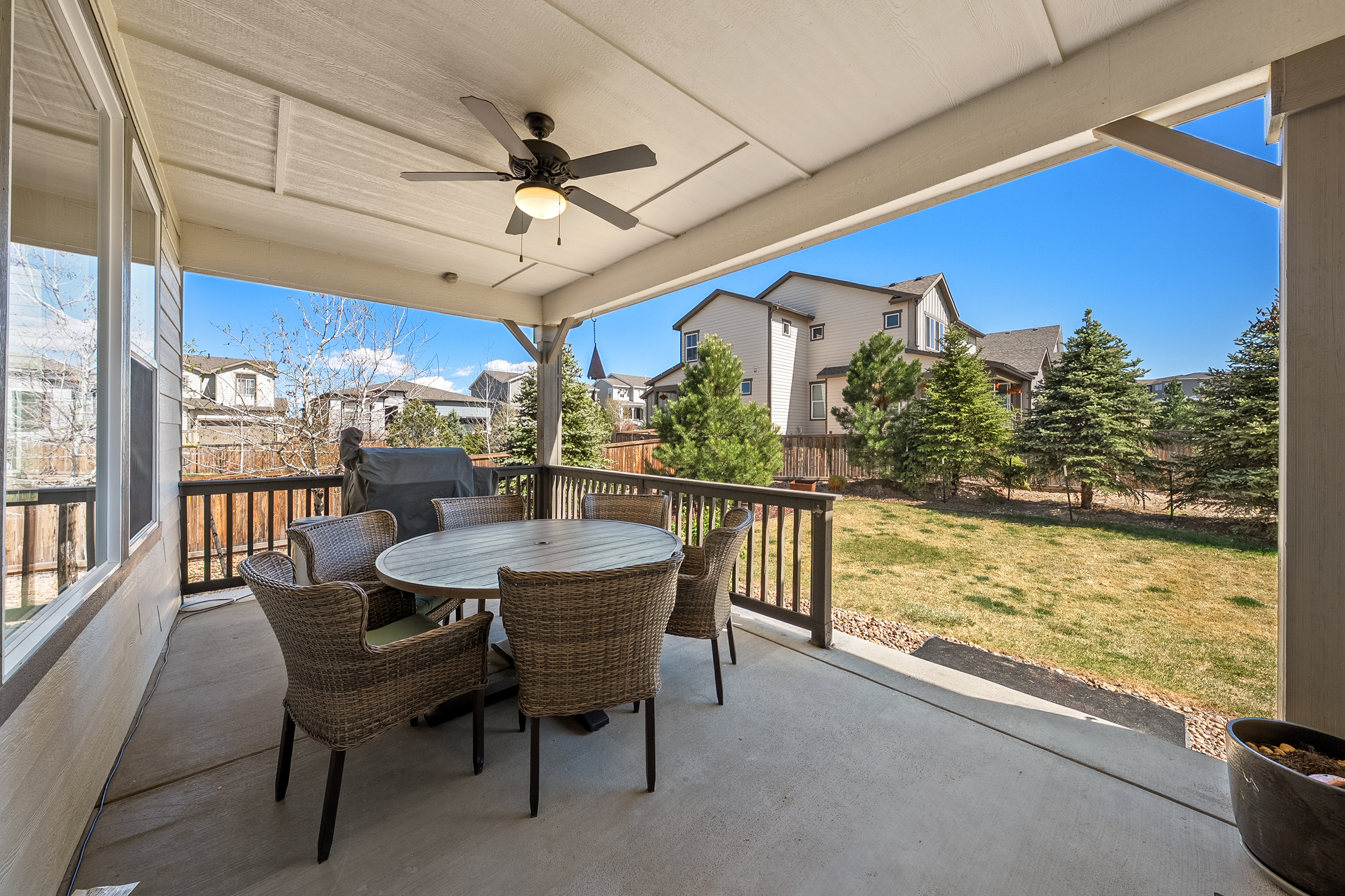  Set on an Impressive 0.35 Acre Homesite, the Outdoor Experience is Captivating - 物件實景