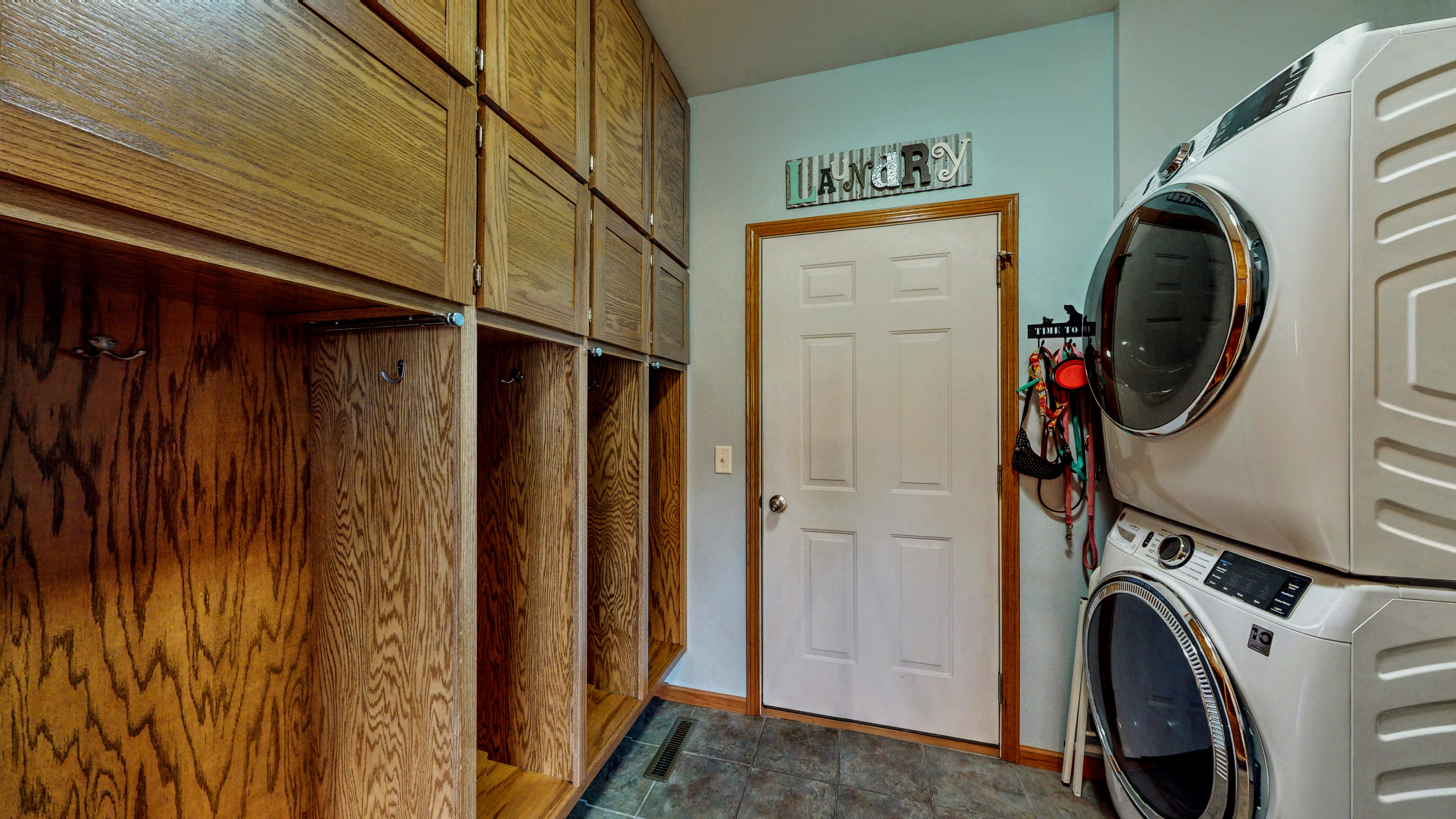 Jefferson, Wisconsin, 53549, United States, 4 Bedrooms Bedrooms, ,4 BathroomsBathrooms,Residential,For Sale,1984363