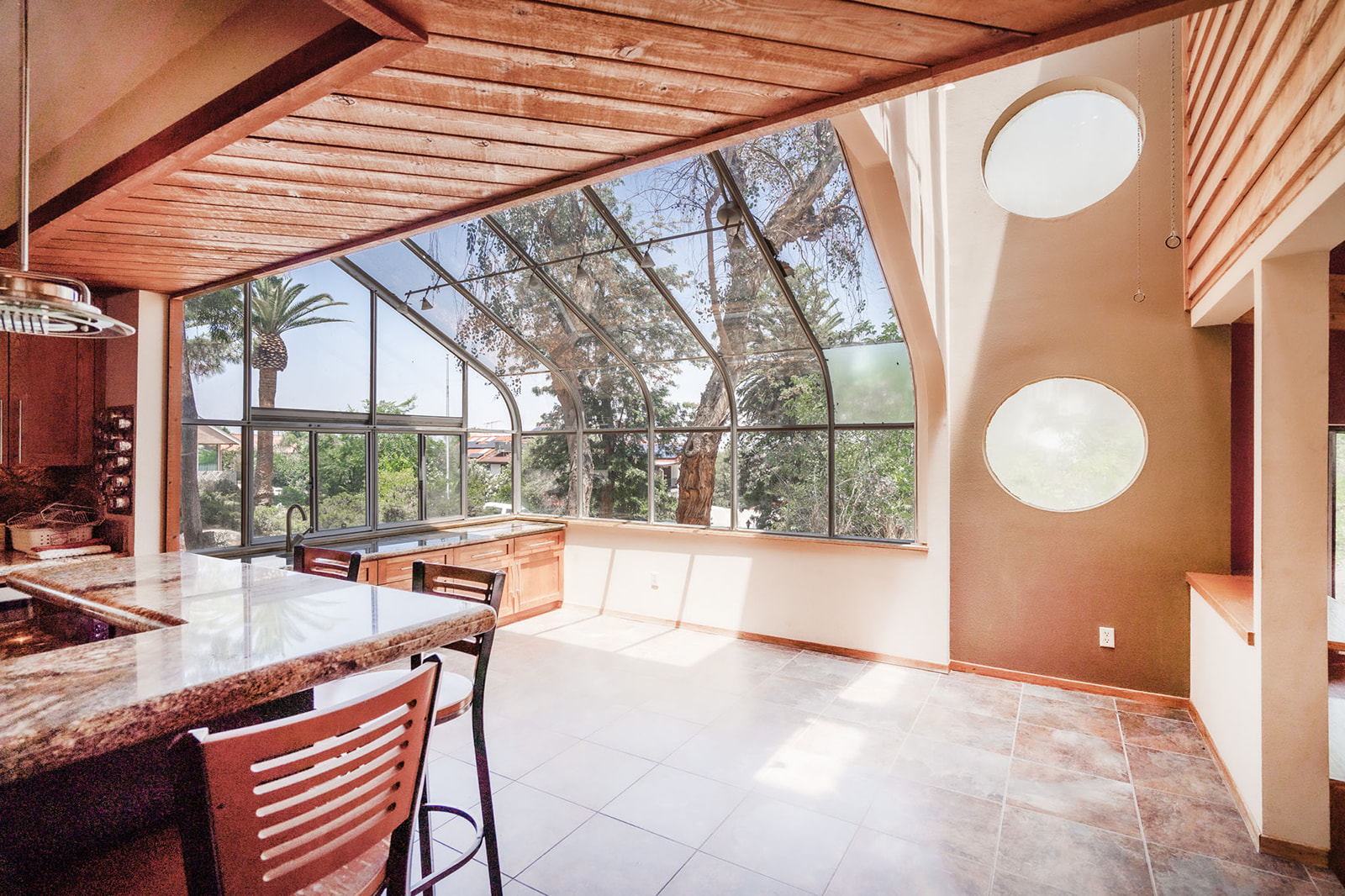 Hemet, California, 92544, United States, 6 Bedrooms Bedrooms, ,6 BathroomsBathrooms,Residential,For Sale,1849818