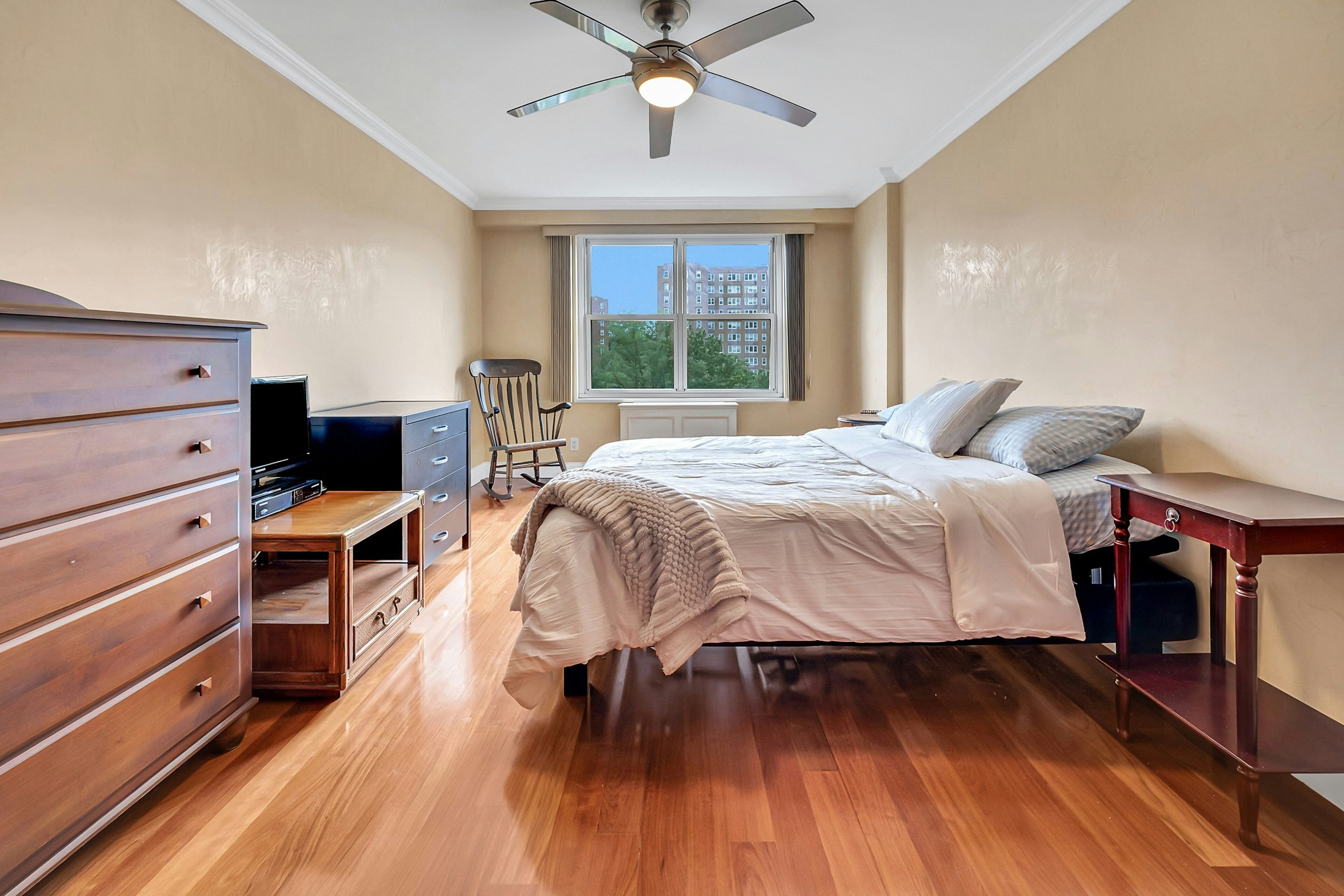  555 Kappock Street - 物件實景