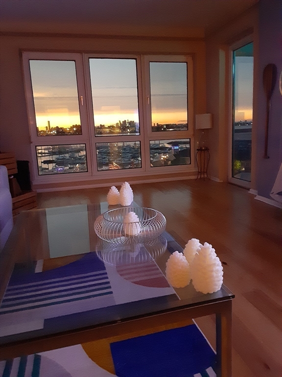 Quincy, Massachusetts, 02171, United States, 2 Bedrooms Bedrooms, ,2 BathroomsBathrooms,Residential,For Sale,1976883