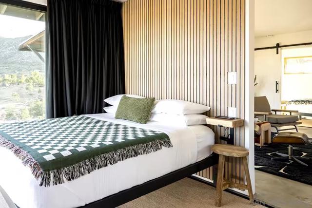 Pioneertown, California, 92268, United States, 2 Bedrooms Bedrooms, ,2 BathroomsBathrooms,Residential,For Sale,1990381