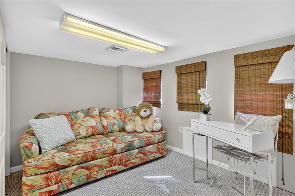 Longboat Key, Florida, 34228, United States, 3 Bedrooms Bedrooms, ,2 BathroomsBathrooms,Residential,For Sale,1990986