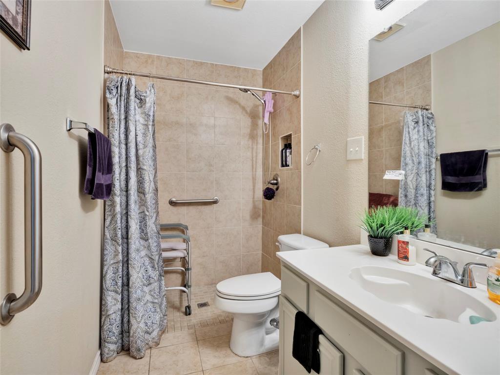 Sachse, Texas, 75048, United States, 5 Bedrooms Bedrooms, ,2 BathroomsBathrooms,Residential,For Sale,1912728
