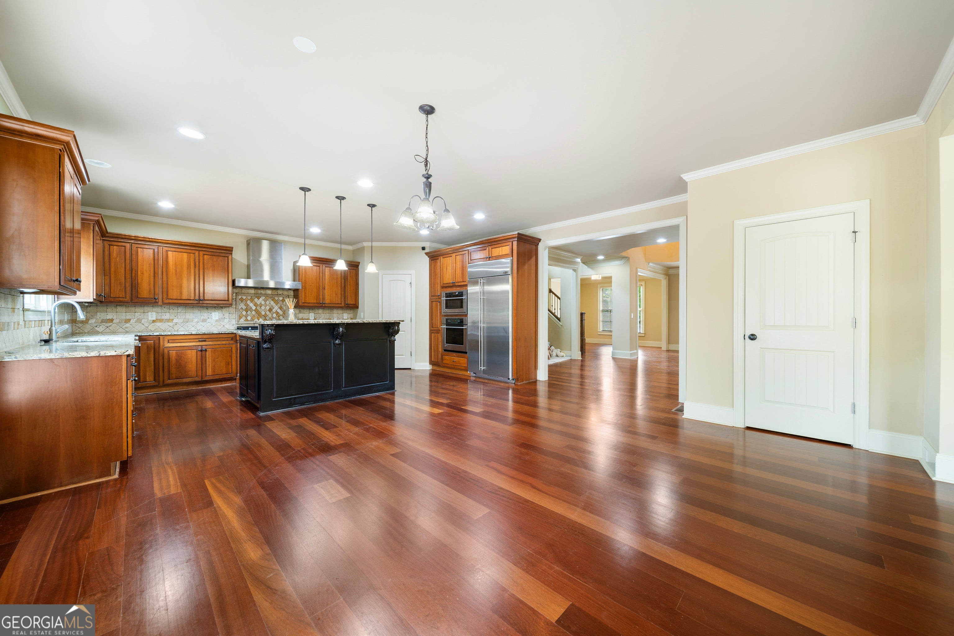Snellville, Georgia, 30078, United States, 4 Bedrooms Bedrooms, ,5 BathroomsBathrooms,Residential,For Sale,1909912