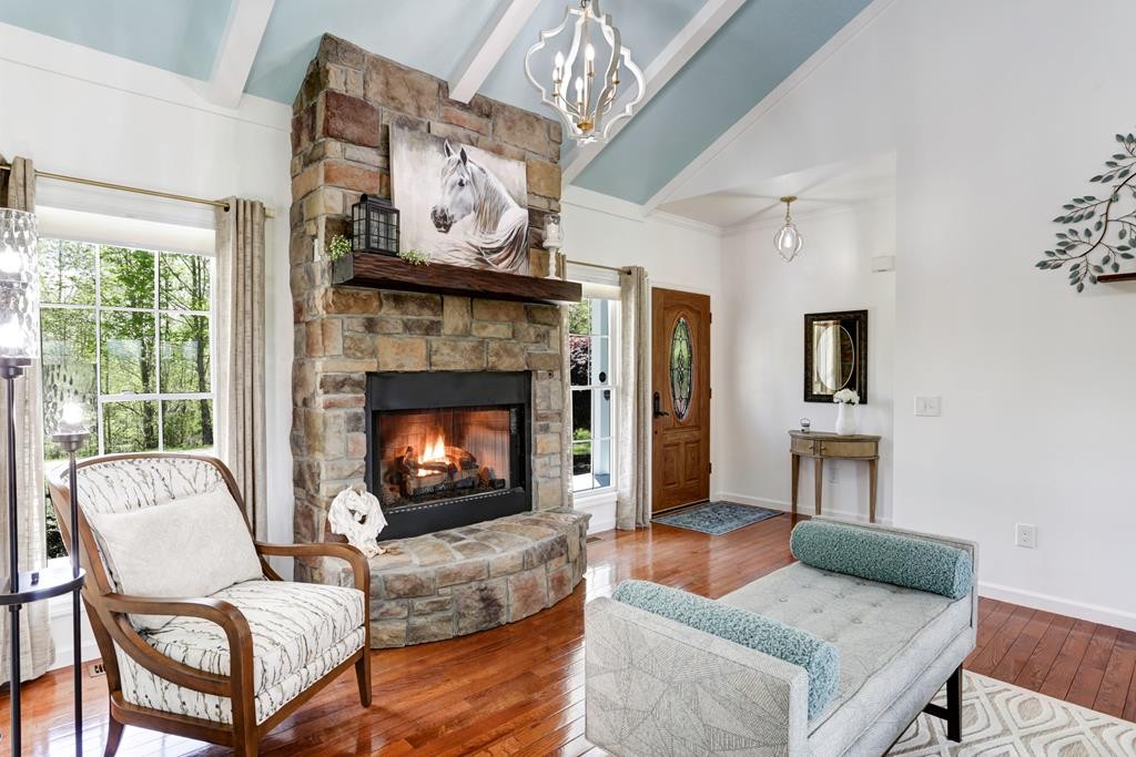 Warne, North Carolina, 28909, United States, 3 Bedrooms Bedrooms, ,3 BathroomsBathrooms,Residential,For Sale,1878165