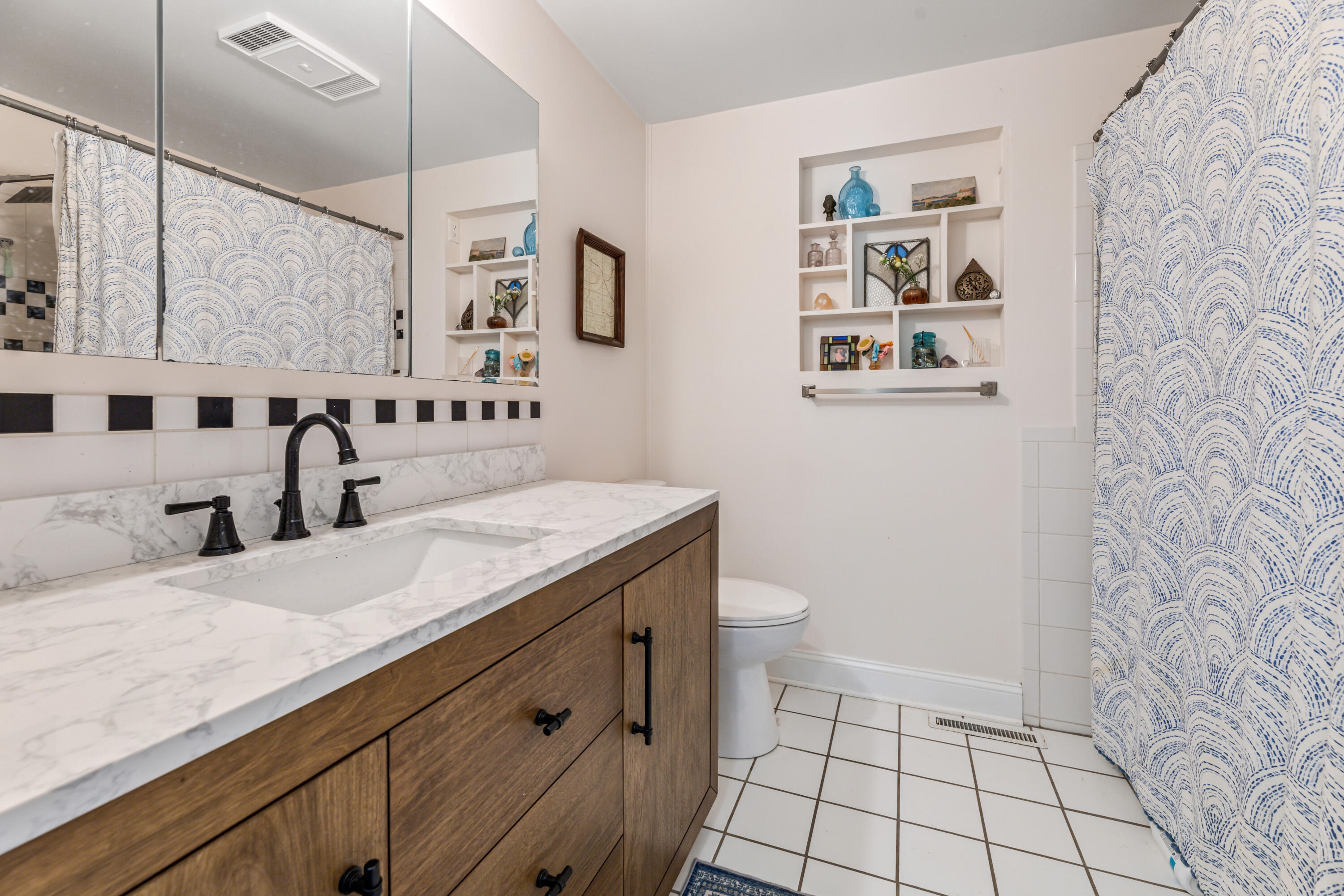 Homer, Minnesota, 55987, United States, 5 Bedrooms Bedrooms, ,3 BathroomsBathrooms,Residential,For Sale,1914657
