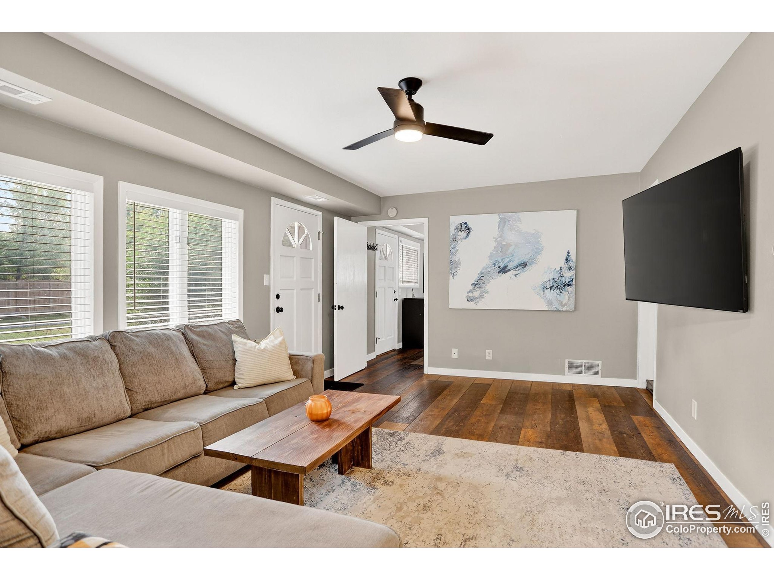 Longmont, Colorado, 80501, United States, 3 Bedrooms Bedrooms, ,1 BathroomBathrooms,Residential,For Sale,1948840