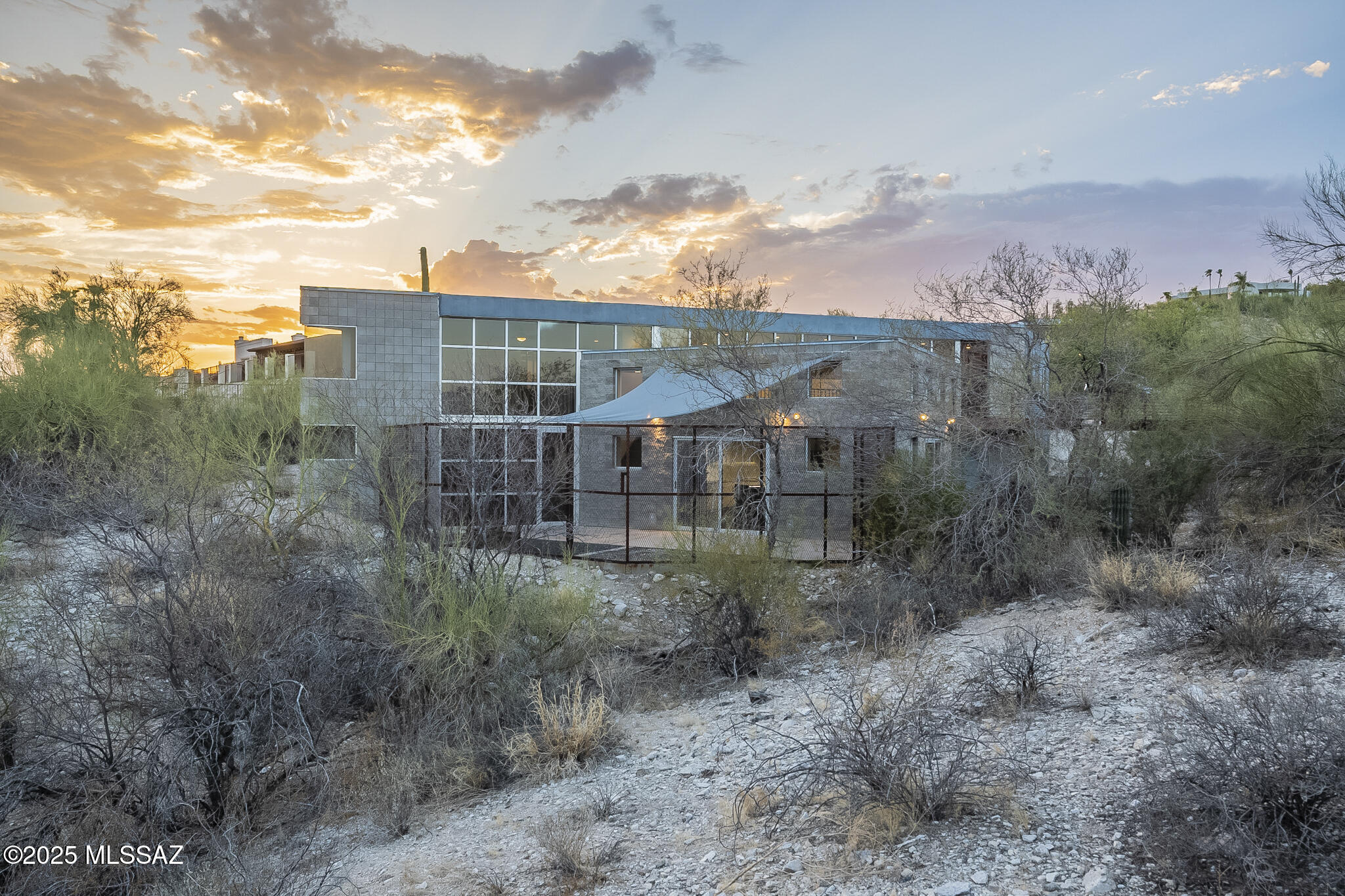 Tucson, Arizona, 85750, United States, 4 Bedrooms Bedrooms, ,3 BathroomsBathrooms,Residential,For Sale,1883244