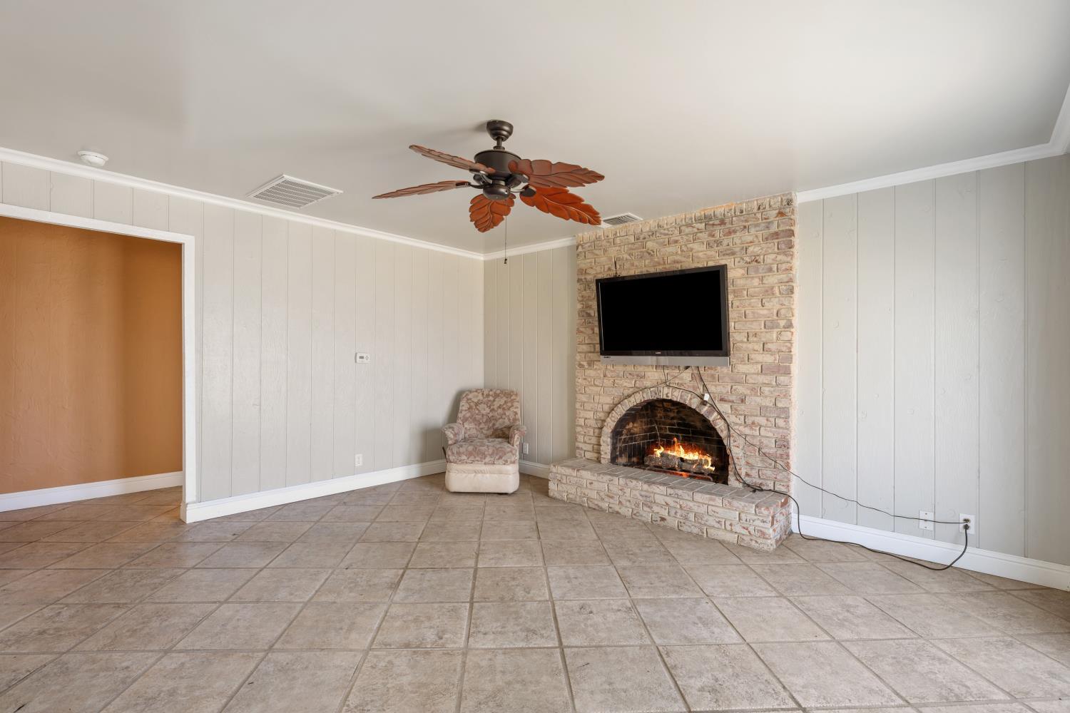 Madera, California, 93637, United States, 4 Bedrooms Bedrooms, ,3 BathroomsBathrooms,Residential,For Sale,1981188