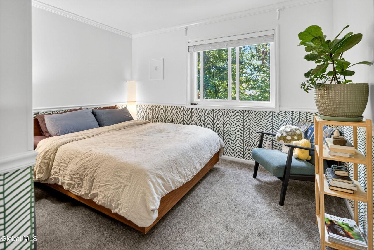 Valatie, New York, 12184, United States, 5 Bedrooms Bedrooms, ,3 BathroomsBathrooms,Residential,For Sale,1924980