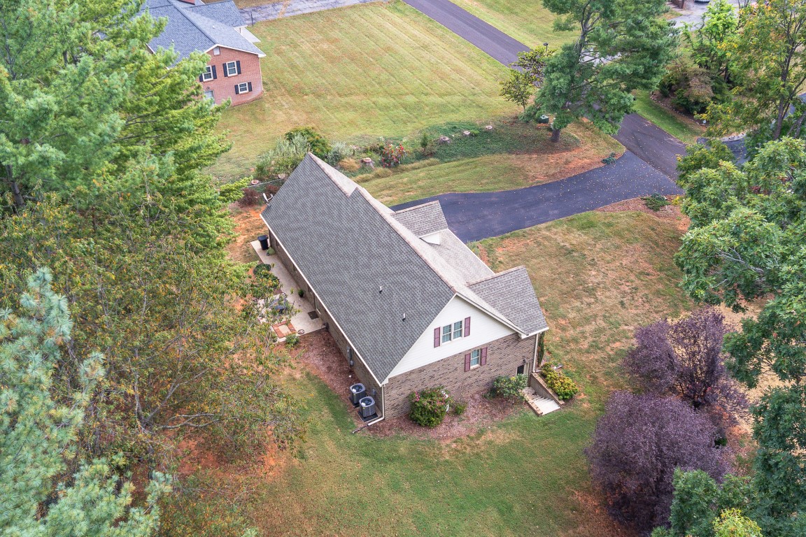 Bedford, Virginia, 24523, United States, 3 Bedrooms Bedrooms, ,3 BathroomsBathrooms,Residential,For Sale,1990224