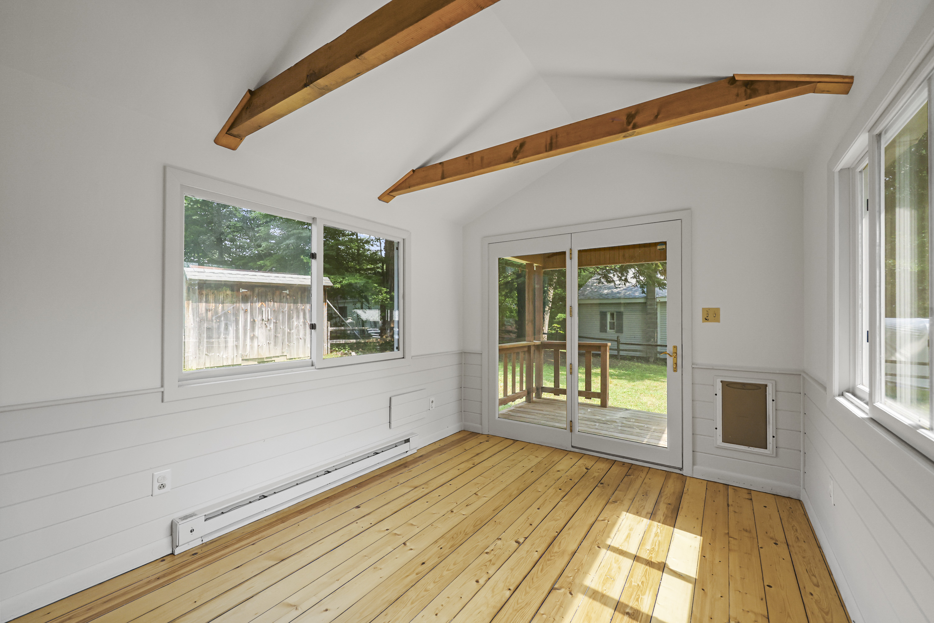  Chic Richmond Pond Bungalow - 物件實景