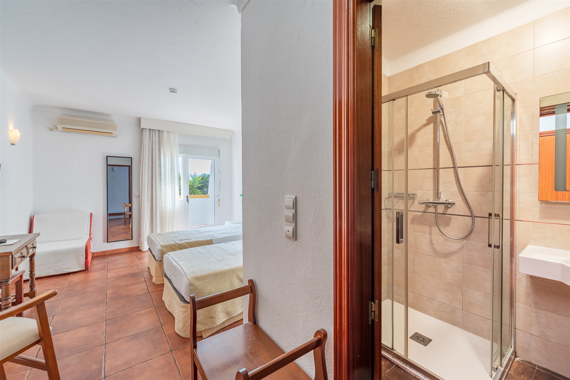 House, 11 bedrooms, for Sale - 物件實景