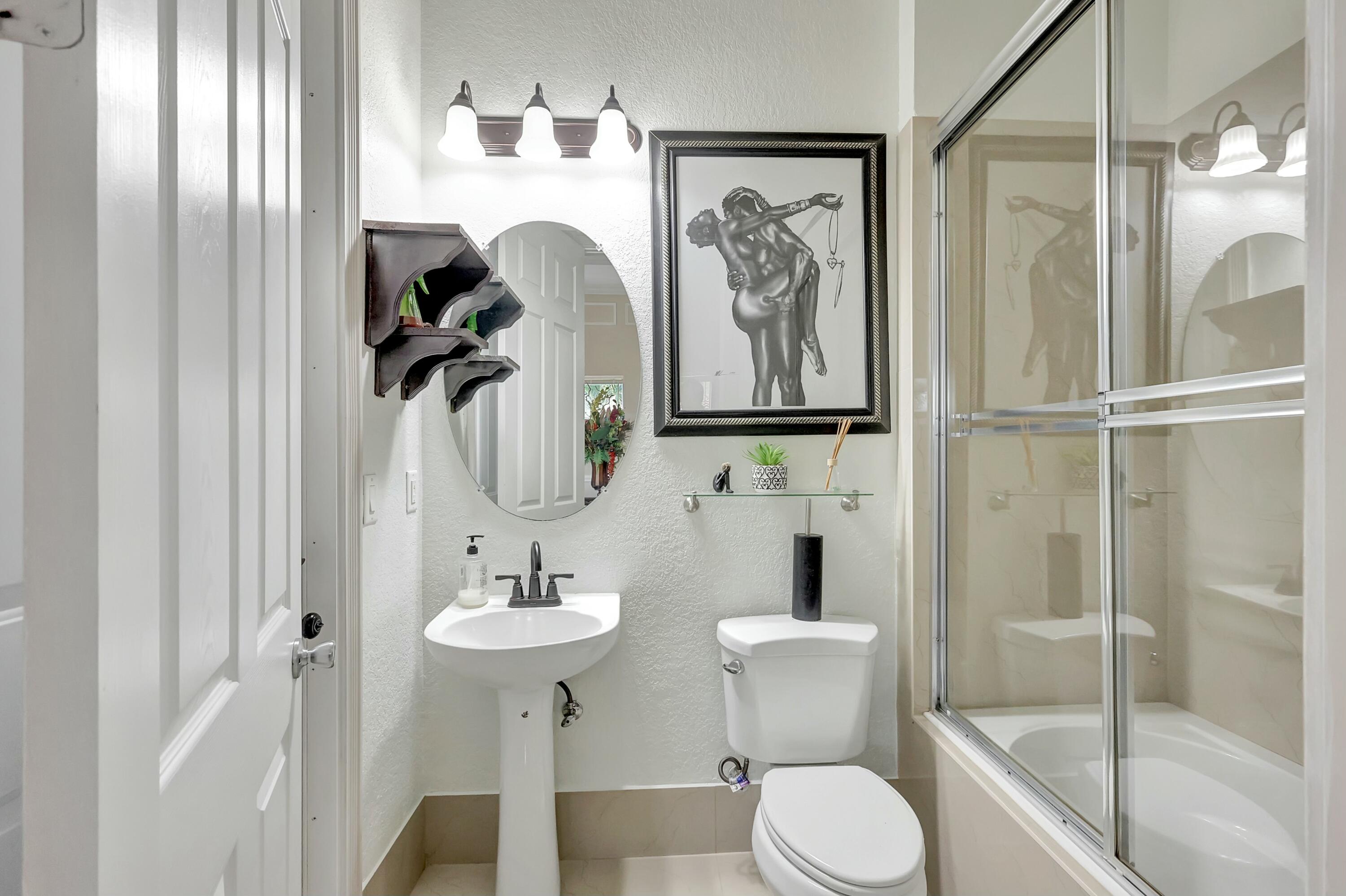 Port Saint Lucie, Florida, 34984, United States, 5 Bedrooms Bedrooms, ,3 BathroomsBathrooms,Residential,For Sale,1856028