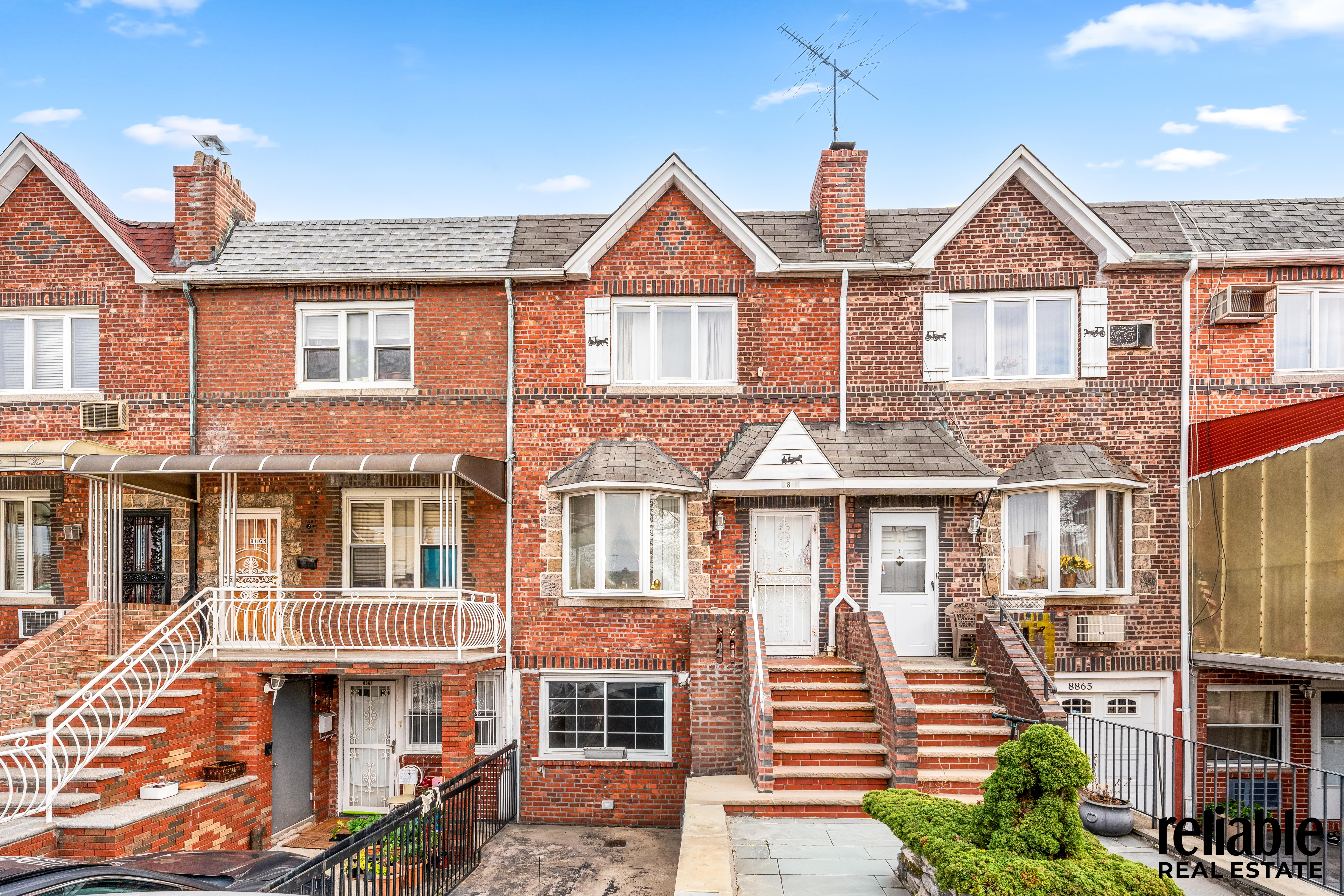 Brooklyn, New York, 11214, United States, 3 Bedrooms Bedrooms, ,3 BathroomsBathrooms,Residential,For Sale,1994850