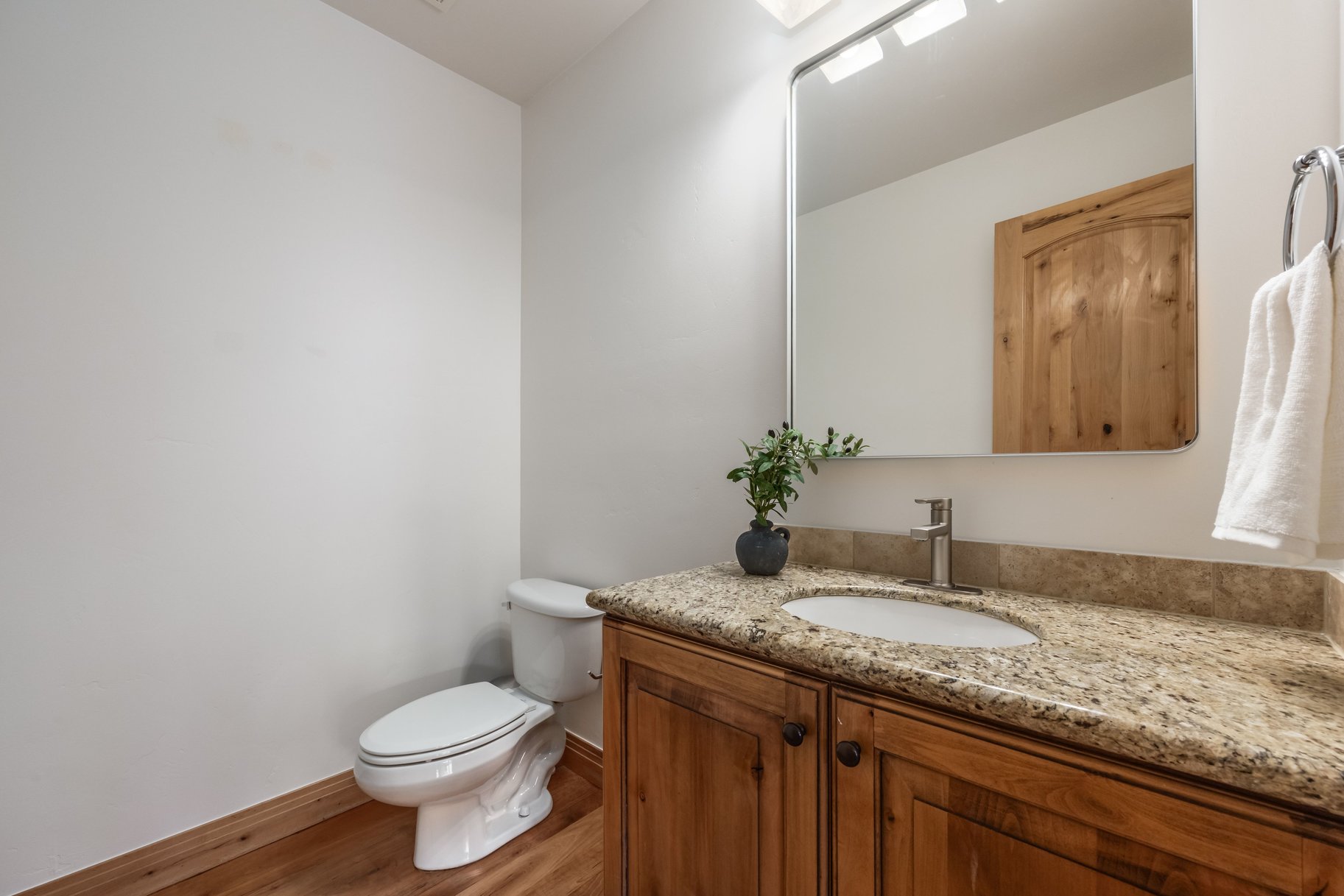  Modern Design Meets Alpine Charm in Jeremy Ranch - 物件實景