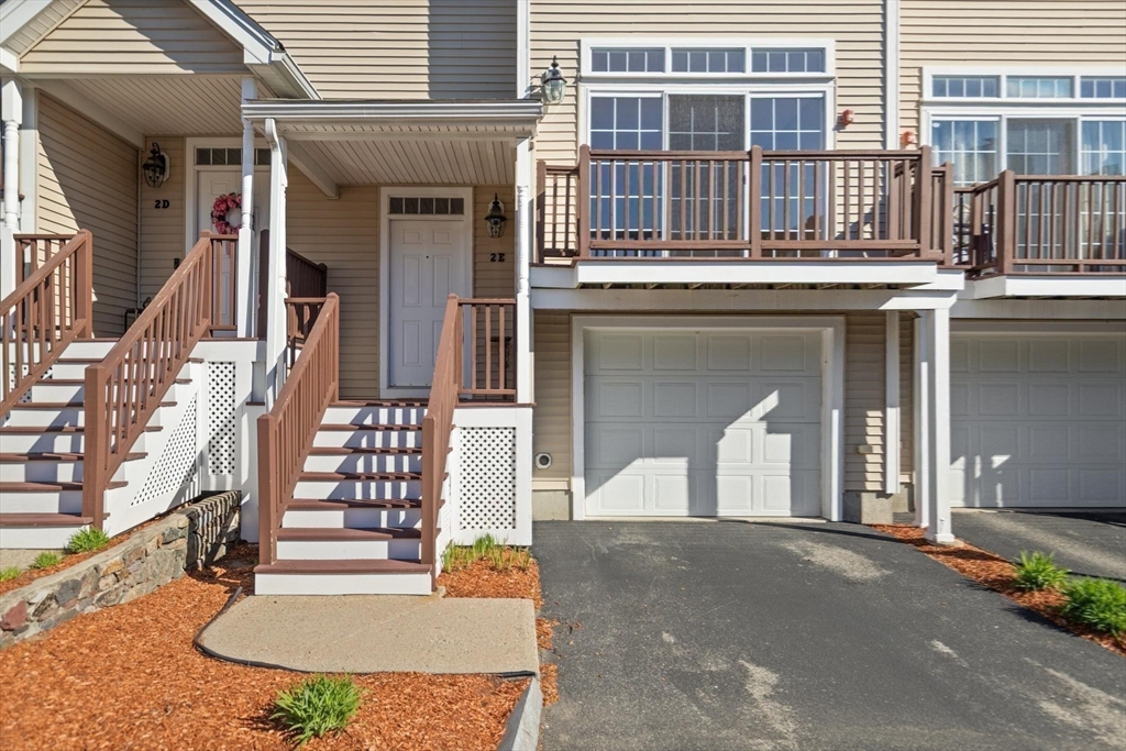 Saugus, Massachusetts, 01906, United States, 2 Bedrooms Bedrooms, ,3 BathroomsBathrooms,Residential,For Sale,2039895