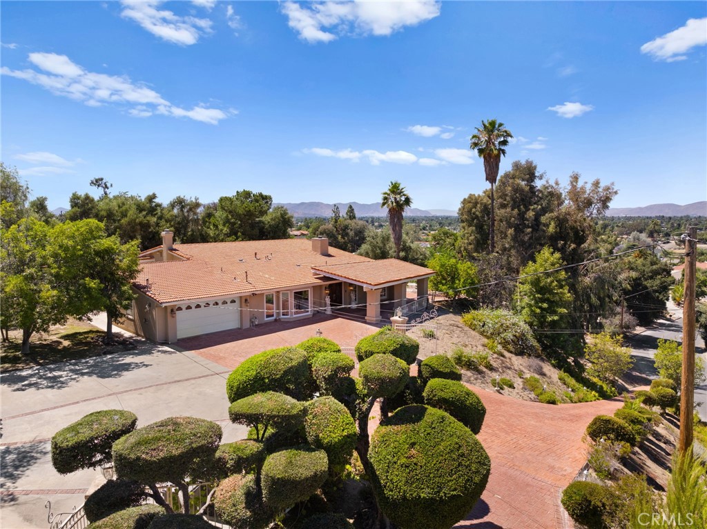 Hemet, California, 92544, United States, 5 Bedrooms Bedrooms, ,4 BathroomsBathrooms,Residential,For Sale,1896645