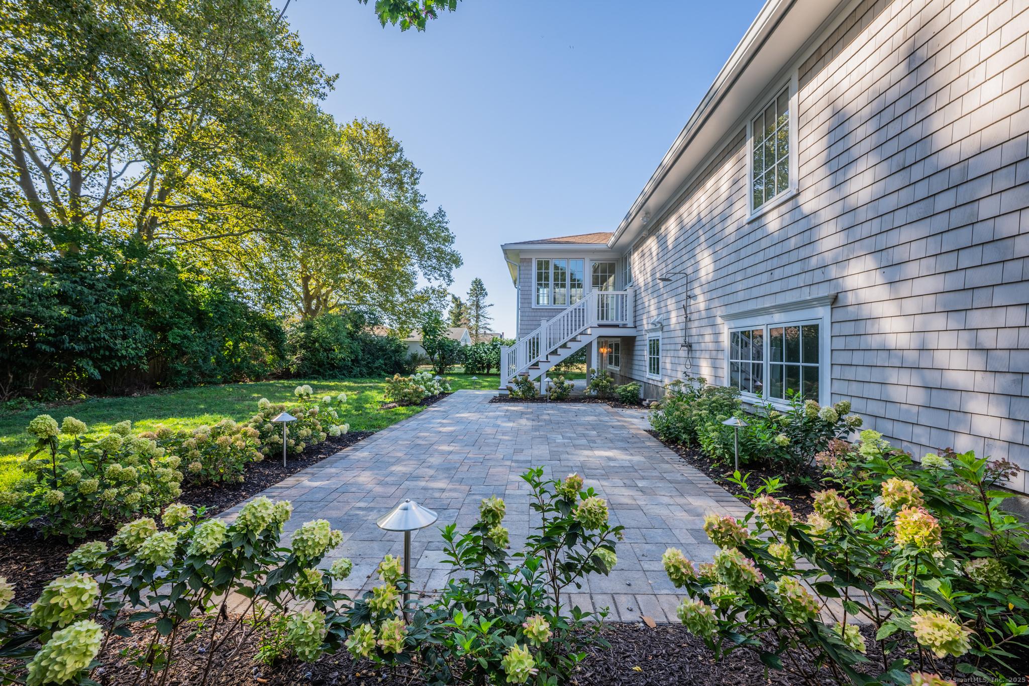 Madison, Connecticut, 06443, United States, 5 Bedrooms Bedrooms, ,3 BathroomsBathrooms,Residential,For Sale,1941280