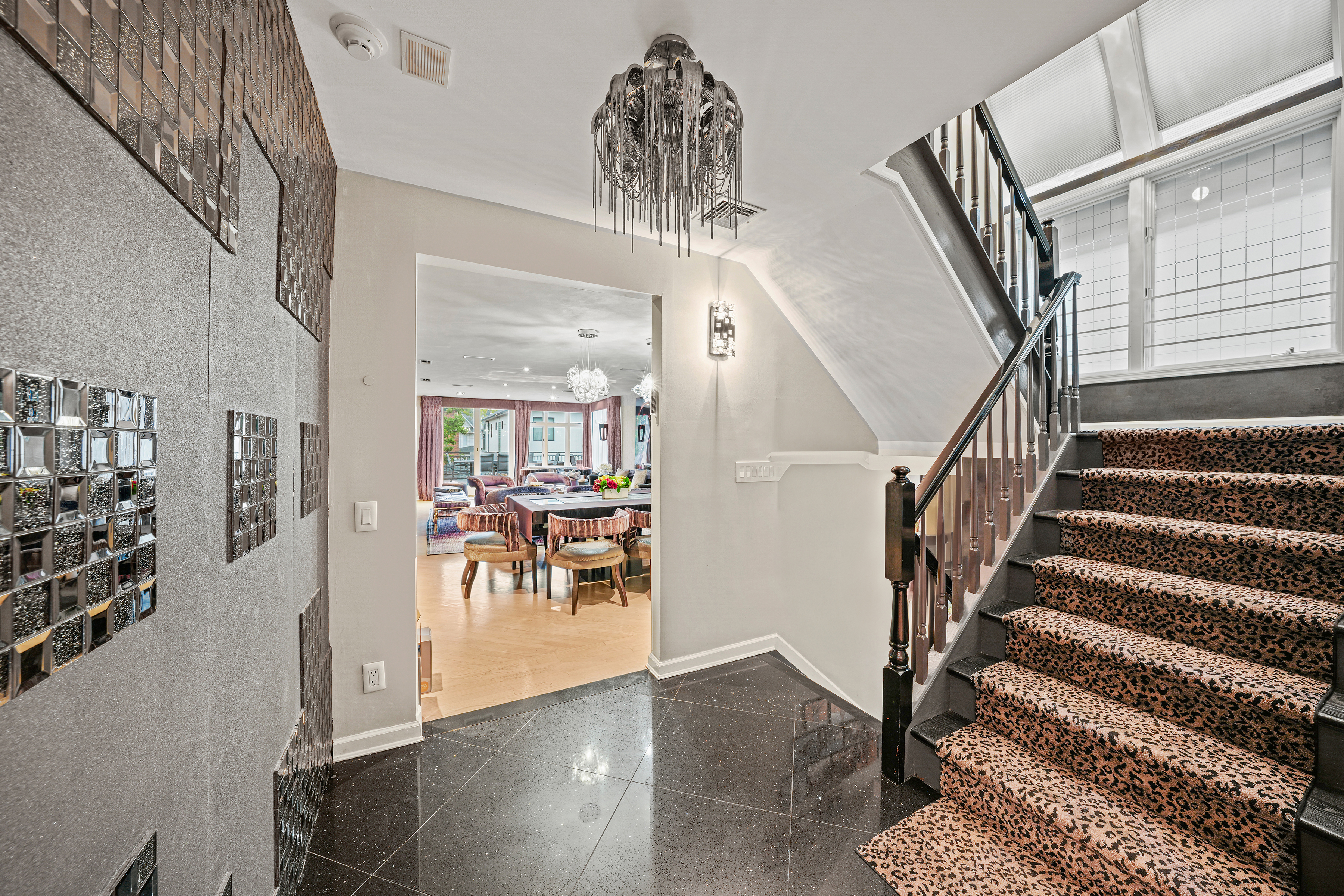 Brooklyn, New York, 11230, United States, 7 Bedrooms Bedrooms, ,7 BathroomsBathrooms,Residential,For Sale,1990227