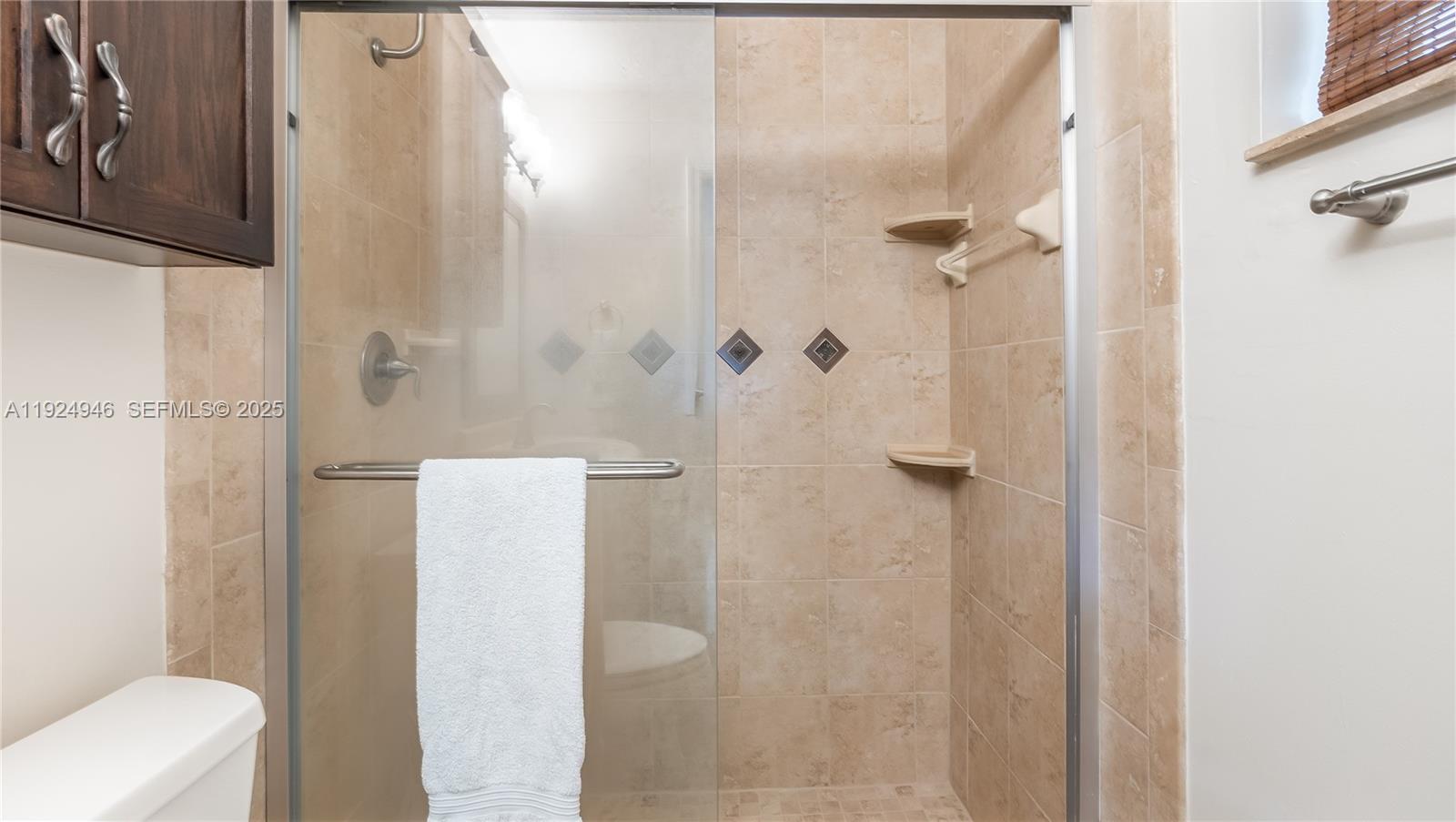 Hollywood, Florida, 33021, United States, 3 Bedrooms Bedrooms, ,2 BathroomsBathrooms,Residential,For Sale,2001683