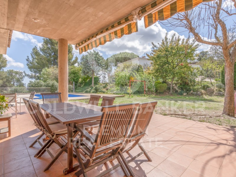 Barcelona, Cerdanyola del Vall?s, Bellaterra Barce, Cerdanyola del Vallès, Catalonia, ES, 9 Bedrooms Bedrooms, ,6 BathroomsBathrooms,Residential,For Sale,Barcelona, Cerdanyola del Vall?s, Bellaterra Barce,1481961