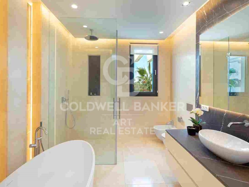 Marbella, Andalusia, ES, 6 Bedrooms Bedrooms, ,6 BathroomsBathrooms,Residential,For Sale,1818640