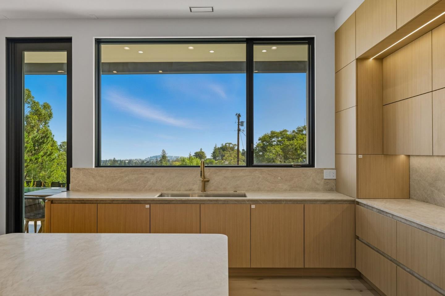 Hillsborough, California, 94010, United States, 8 Bedrooms Bedrooms, ,10 BathroomsBathrooms,Residential,For Sale,1949647